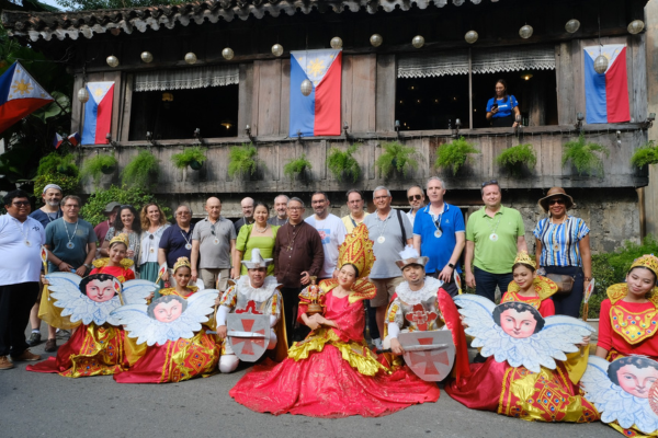 La Universidad San Agustín de Iloilo, en Filipinas, ha acogido del 22 al 26 de julio un congreso internacional de educación, en el que ha habido una delegación española integrada por profesores de los colegios agustinos y dos miembros del Equipo de Titularidad de la Provincia.